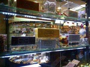 Planelles Donat Shop Window