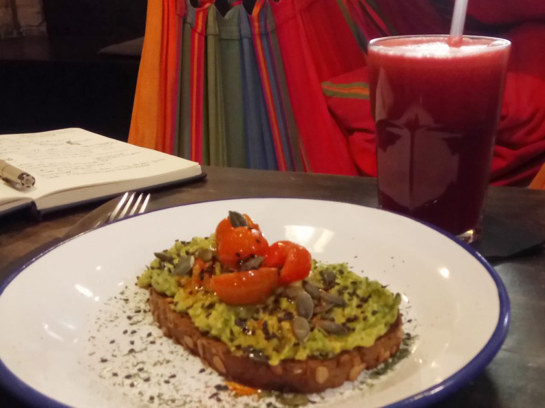 Hammocks avocado toast and Barcelona Addicted cold pressed juice