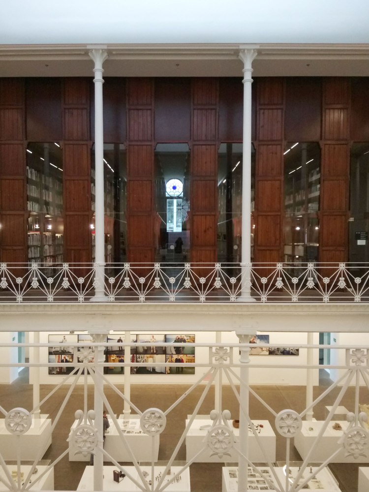 tapies-foundation-thetasteofbarcelona-1st-floor-library-view