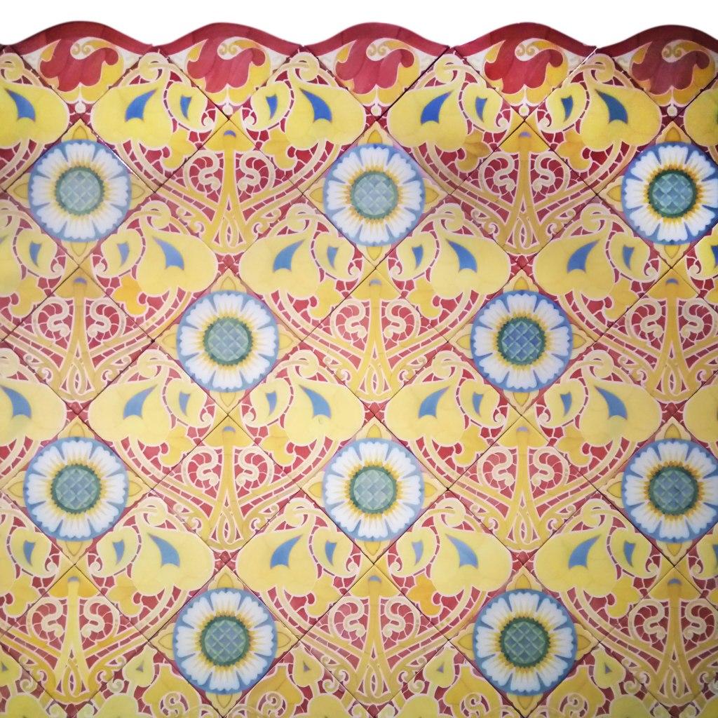 Casa Ramos floral ceramic tiles Lluis Bru Design Museum